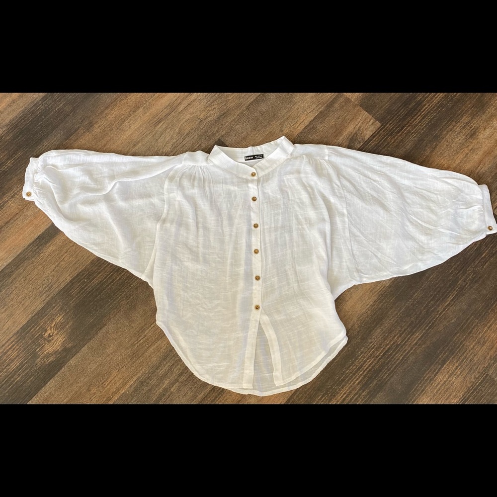 White button down flowy top
